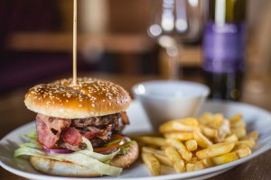 benjamine-steakhouse-burger